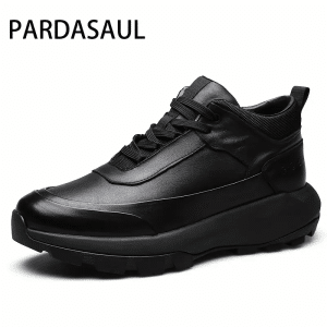a black shoe with a white background pardasaul