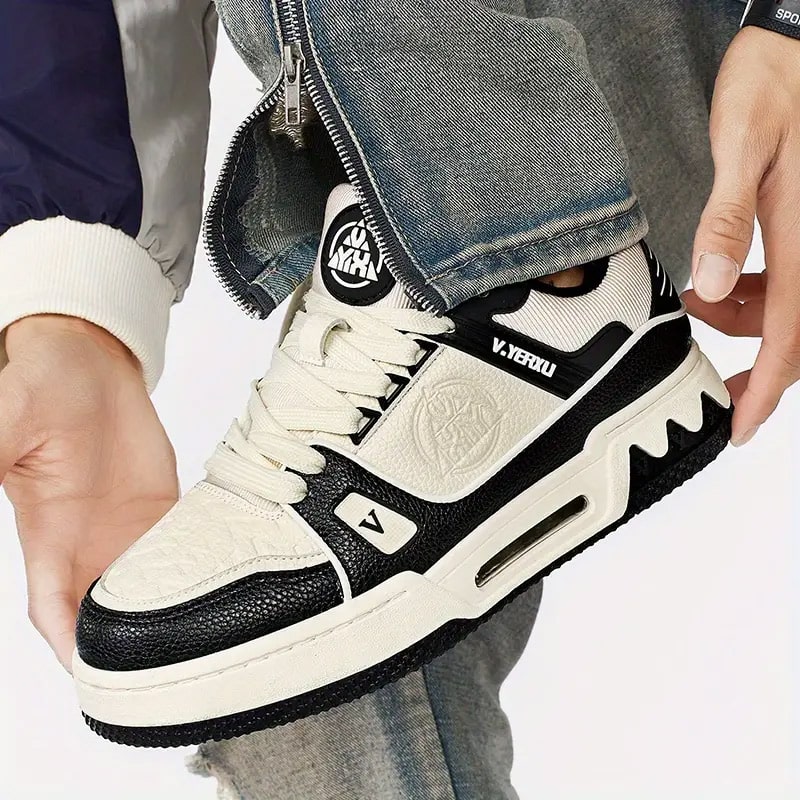 WhiteStride All-Season Sneakers