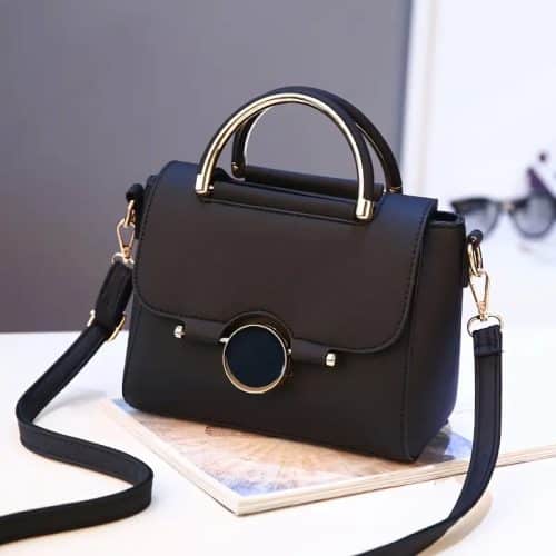 Trendy shoulder bag