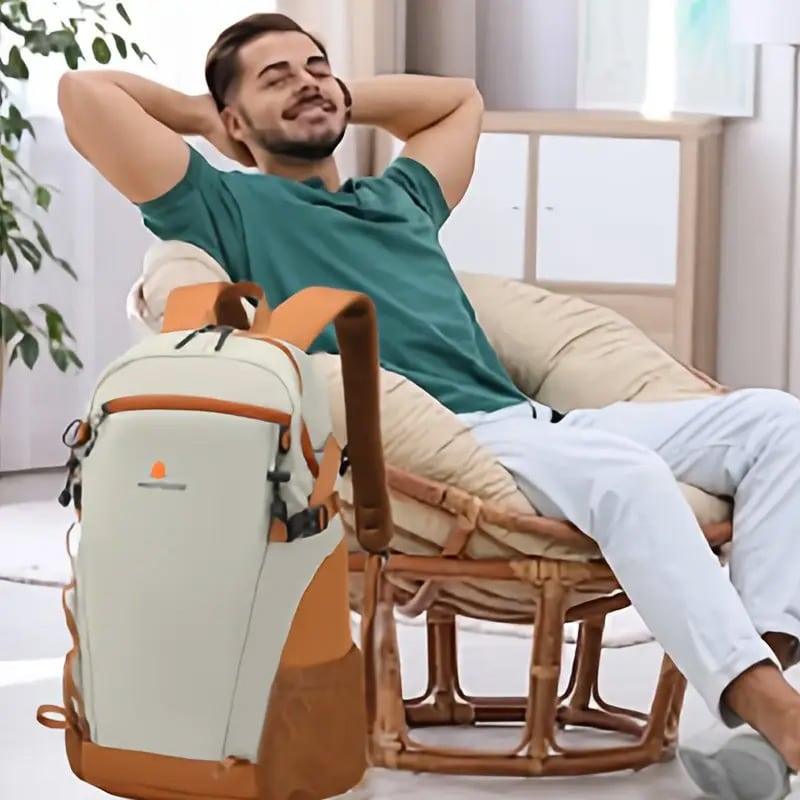 Laptop compatible backpack 38.1cm