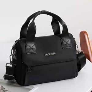 Lightweight nylon purse